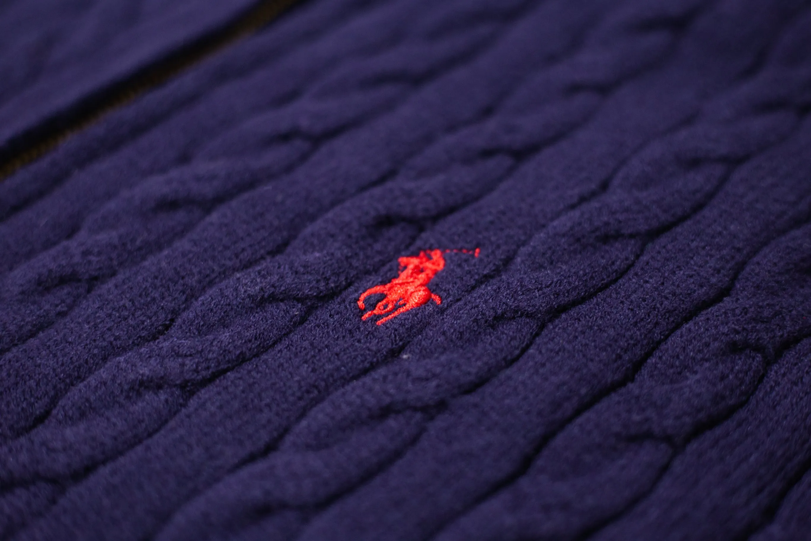P300 Style No. D08) The top version on the market in 2025 Ralph Lauren #ootddailywear #Autumn and winter sweater #Knitted sweater outfit #ralph lauren sweater #Can be worn by both men and women [Star R] Finally waited until the Ralph men's twist sweater full zipper chest shirt is finally here! The most popular sweater with full zipper! Limited editions every year, there won’t be many models in the store! Ralph Lauren Men's Half-Zip Twist Sweater. The shape is really nice. It can be worn alone or as a jacket. It can be worn inside or outside, or it can be worn with a shirt inside ~ 100% pure cotton #Practical Wear. Color: Original white, navy blue, khaki, gray, size S to XL